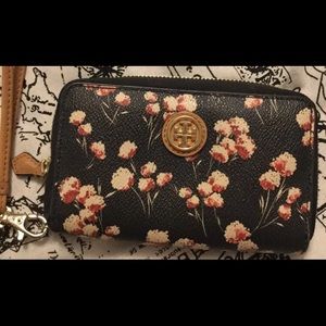 Tory Burch kerrignton Wallet